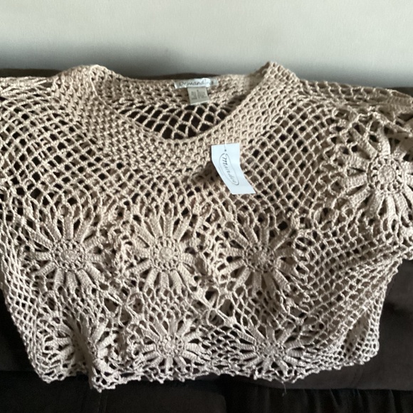 New  Mandee Open Stitch Women”s Top size small - Picture 1 of 7